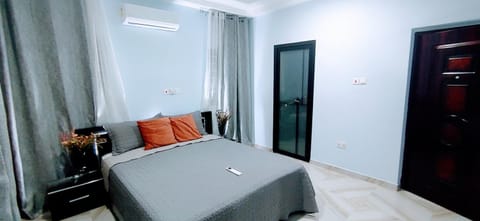 Private Room with living space at Legon Vacation rental in Greater Accra Region, Ghana