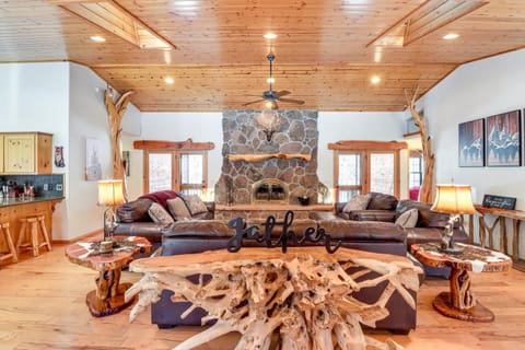 Stunning Pinetop-Lakeside Cabin Ski, Golf, Hike! House in Pinetop-Lakeside