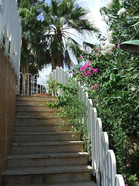 Ferienhaus mit Garten und Garage am Meer House in Alcamo