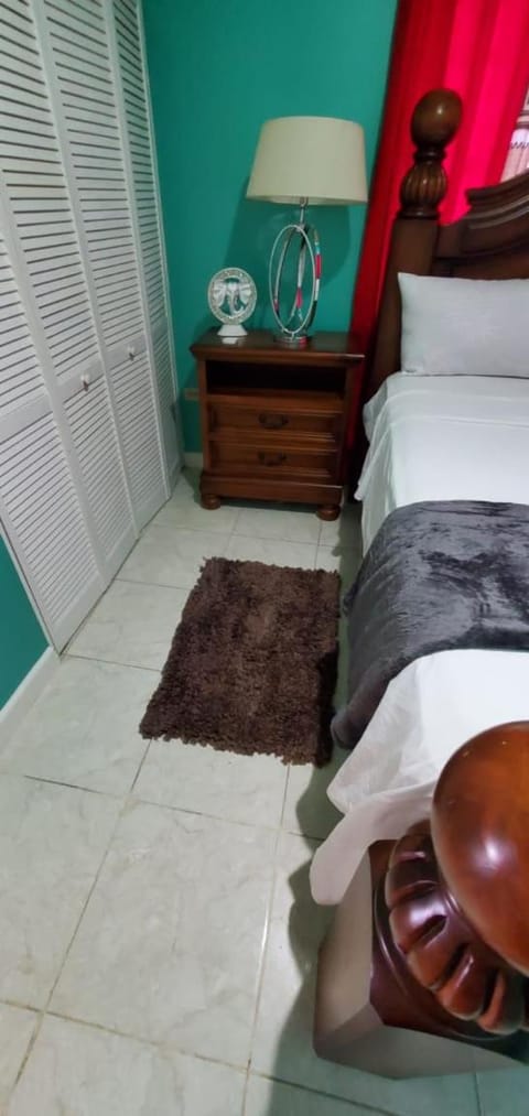 Finest Accommodation 75 Blossom, The Orchards innswood St Catherine Eigentumswohnung in Saint Catherine Parish