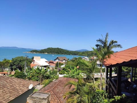 Casa com vista maravilhosa na Baía dos Golfinhos House in Florianopolis