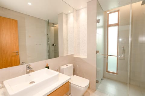 Tận hưởng Biệt thự 5 phòng ngủ với hồ bơi riêng biệt Villa in Hoa Hai