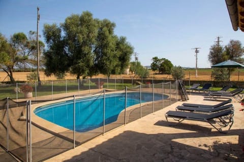 Große Finca Ca'n Peroti mit Jacuzzi und Außenpool House in Llevant