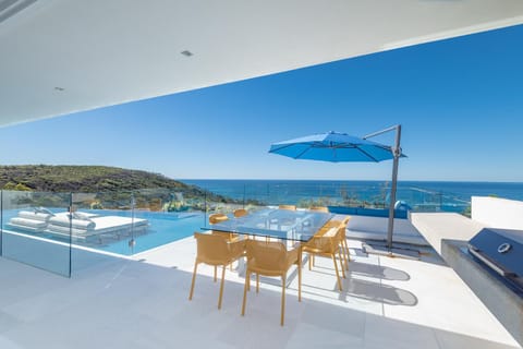 Patio, Balcony/Terrace, Living room, Dining area, Pool view, Sea view, Swimming pool, sunbed