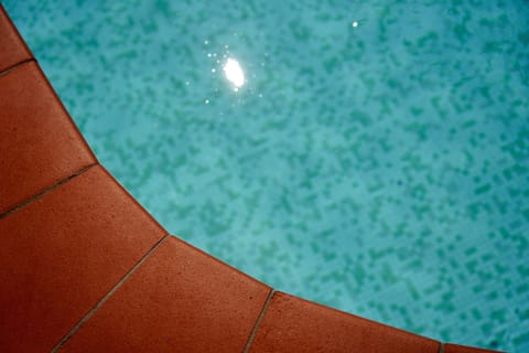 Pool view, Pool view