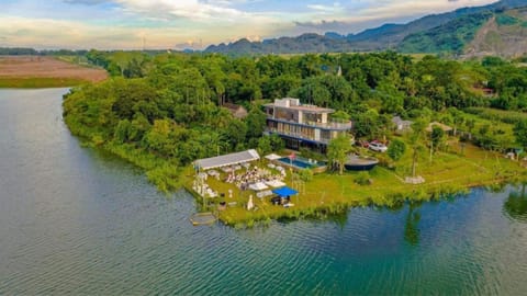 Day, Bird's eye view, Lake view