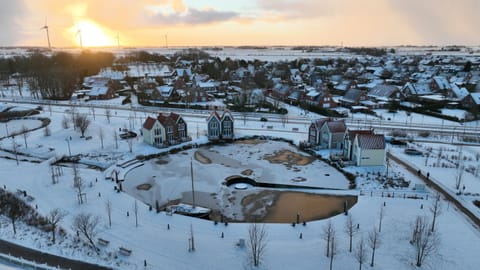 Property building, Natural landscape, Bird's eye view, Winter, Sunrise