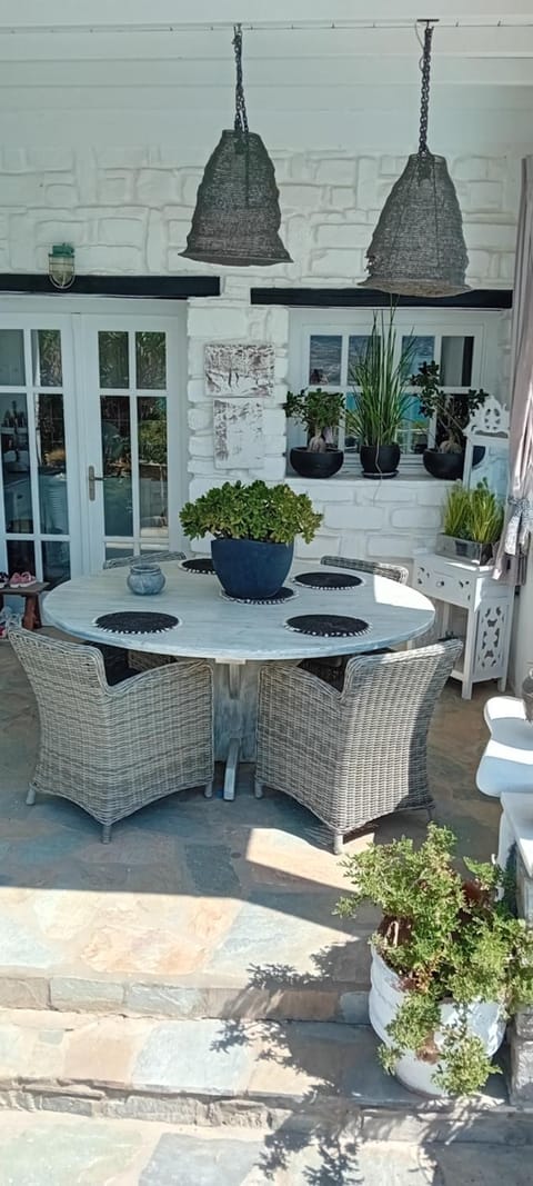 VILLA CRYSTAL BLUE SEA Villa in Paros, Greece