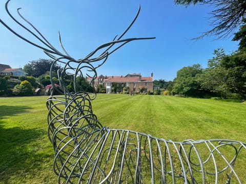 Family friendly, big beautiful 17th Century house House in Hunmanby