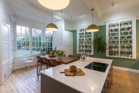 Family friendly, big beautiful 17th Century house House in Hunmanby