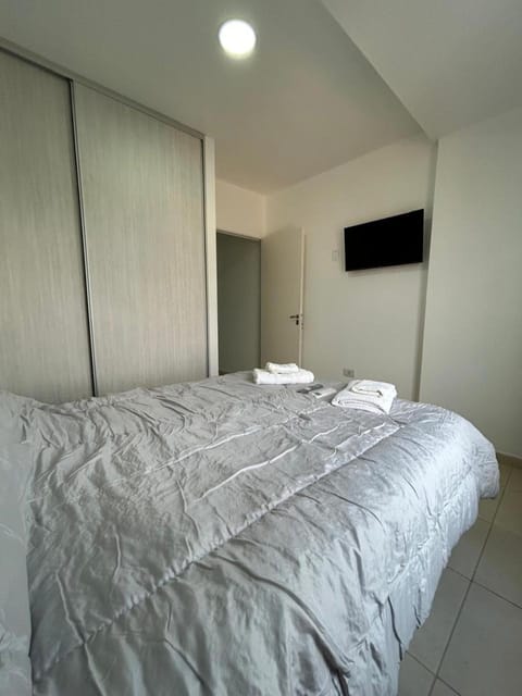 Bed, TV and multimedia, Photo of the whole room, Bedroom, wardrobe