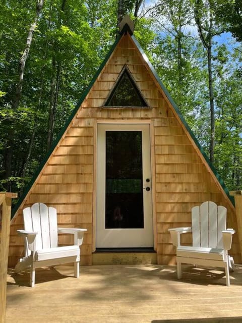 Cabin in Maine Woods-The Bogey Casa in Lovell