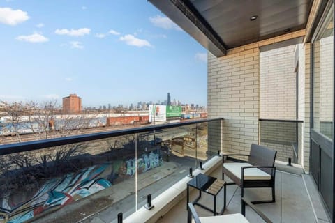 Glamorous 3BR 2BA Apt w Stunning Finishes Copropriété in Lower West Side