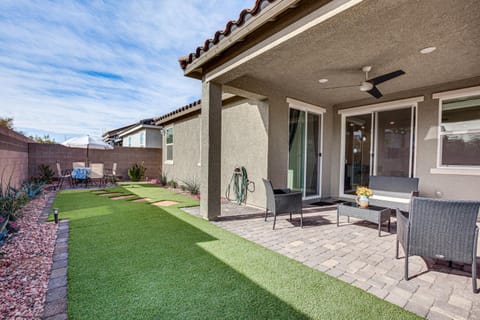 Las Vegas Vacation Rental Private Patio and Yard House in Spring Valley