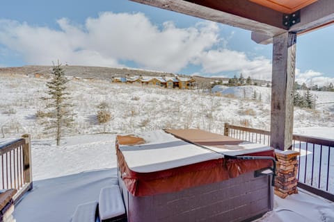 Park City Townhome with Hot Tub and Mountain Views! House in Wasatch County