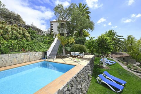 Ferienhaus mit Privatpool für 6 Personen ca 180 m in Tijarafe, La Palma Westküste von La Palma Haus in La Palma
