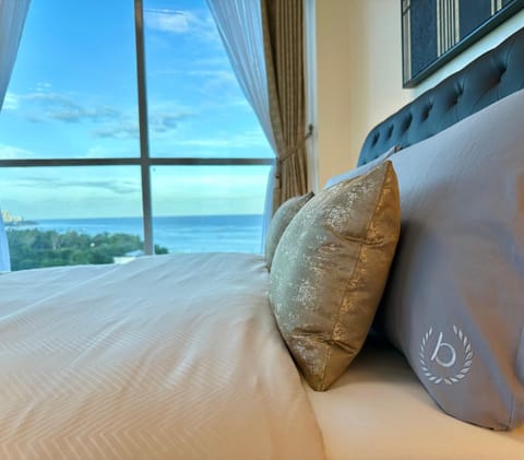 Bed, View (from property/room), Bedroom, Sea view