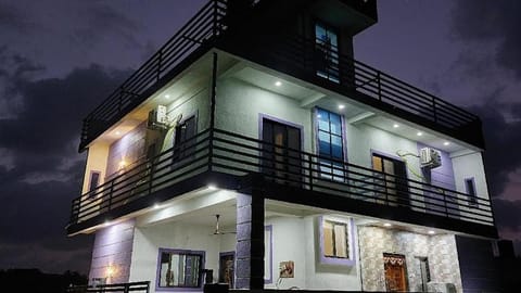 PALM VILLA & Cottage Chambre d’hôte in Alibag