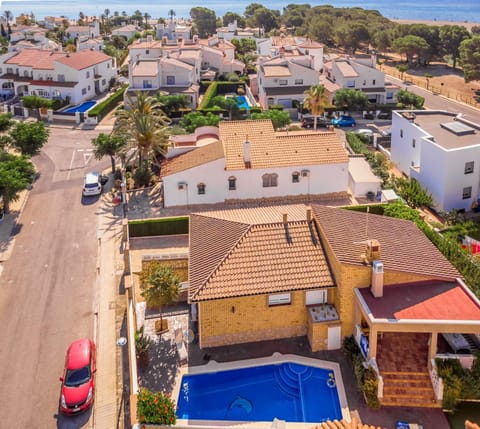 Facade/entrance, Bird's eye view, Pool view, Street view