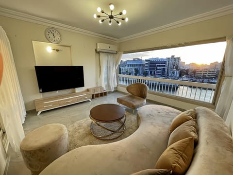 Nile view Zamalek Abuelfeda's Three bedrooms Apartment in Cairo