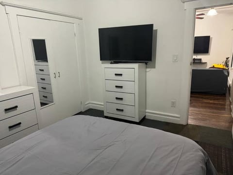 NYC Gateway: Cozy Home with Easy Access Apartamento in Passaic