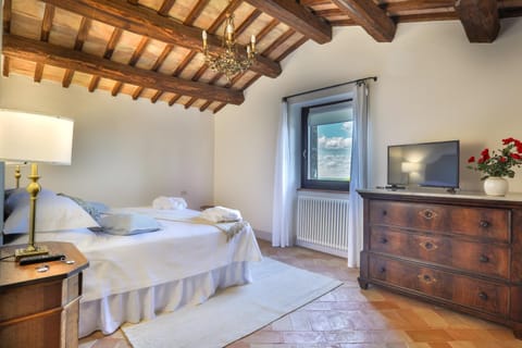 Pietra Campana Italian Villa Orvieto Farm Stay in Umbria