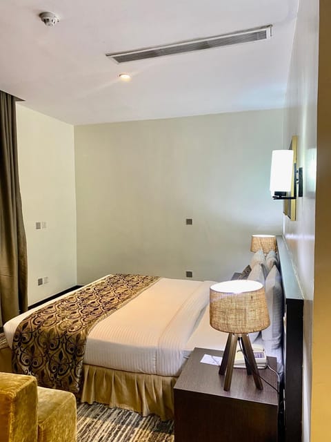 Golden Tulip Oniru Suites Hotel in Lagos