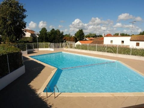 Maison cosy avec piscine, proche plage - 4 pers, animaux bienvenus! - FR-1-540-278 Casa in Notre-Dame-de-Monts