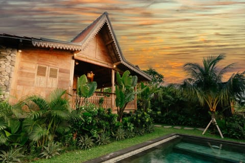 Tranquil 1BR Private Villa - 3 mins to Seseh Beach Villa in North Kuta