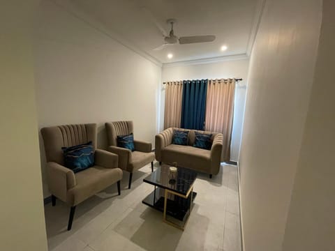 Loft bnb f10 Islamabad Bed and Breakfast in Islamabad