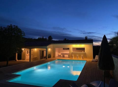 Maison avec piscine pour 2 personnes à Valensole House in Valensole