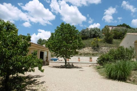 Maison avec piscine pour 2 personnes à Valensole House in Valensole