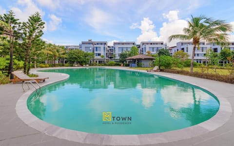 Luxy Park Hotel & Apartments - MTown Apartahotel in Phu Quoc