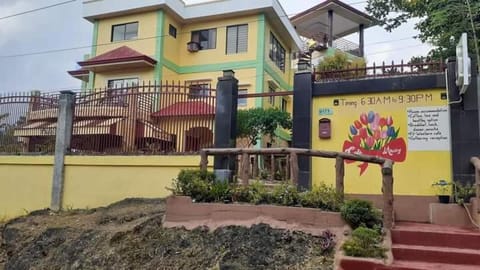 Café Darcey BnB Bed and Breakfast in Tagbilaran City