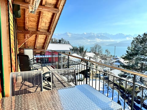 View (from property/room), Balcony/Terrace, Mountain view