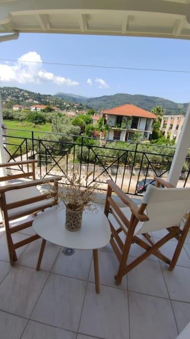 Selene Seaside Apartment Apartment in Ligia