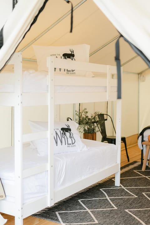 XLg Porch Deluxe glamping tents @ Lake Guntersville State Park Luxury tent in Guntersville Lake