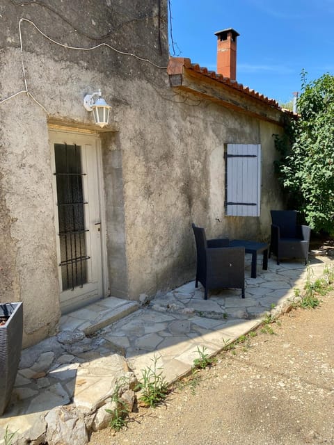 MAISON DE CAMPAGNE à GIgnac Casa in Gignac