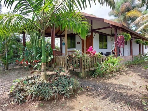 Casa SAMI Acepto Mascota House in Santa Elena Province