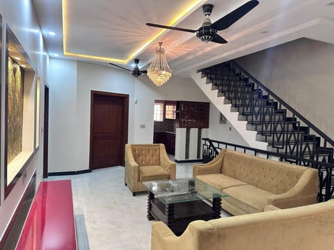 Homely Guest House and Hotels in Islamabad, Bahria Rawalpindi Copropriété in Islamabad