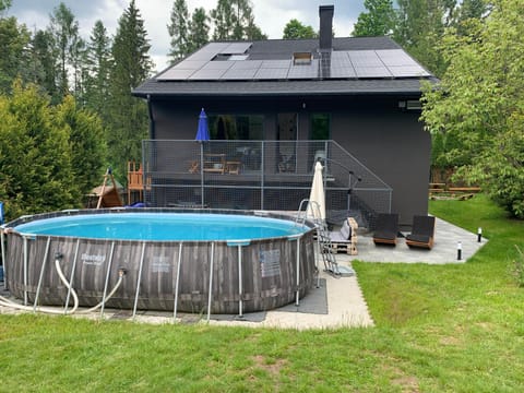 Balcony/Terrace, Swimming pool