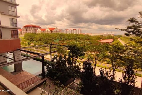 BS129- KLIA Self check-in- Wi-fi-Netflix- Parking-Pool, Bell Suites, Kota Warisan 5087 Apartment in Putrajaya