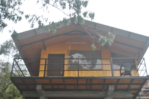 Kelvin Eva wood house Apartment in Kodaikanal