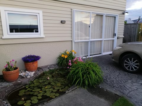 Property building, Garden view, Parking