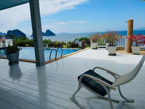 The Sunny Hill Pool Villa 180° Panoramic Sea View Villa in Krabi Changwat