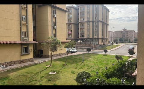 جاردينيا سيتي شقه إطلاله مميزه مع حديقه Apartment in New Cairo City