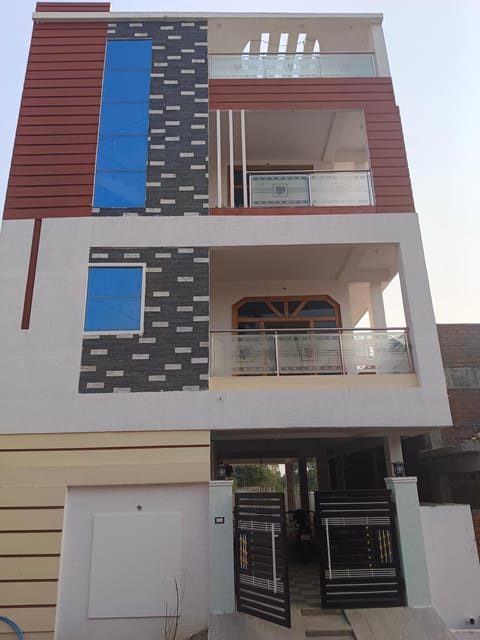 Pent house with personal garden Casa vacanze in Secunderabad