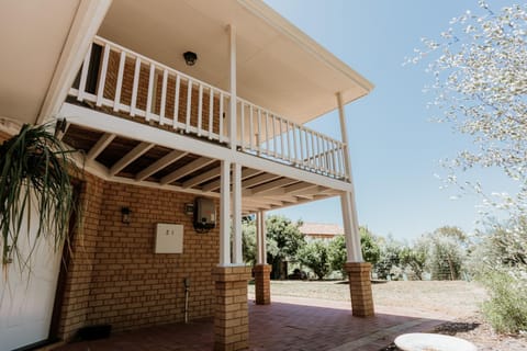 Property building, Balcony/Terrace