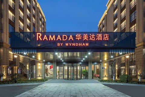 Ramada by Wyndham Qingdao Jiaodong International Airport Hotel in Qingdao