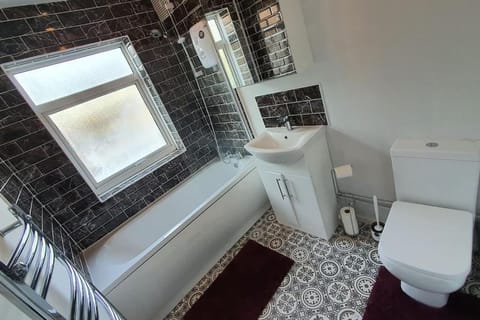 Toilet, Bathroom, Bath